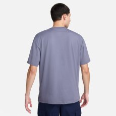 画像2: ナイキ SB ロゴ スケートボード Tシャツ（ライトカーボン） (2)