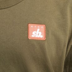 画像6: ナイキ SB スケートボード Tシャツ（ミディアムオリーブ） (6)