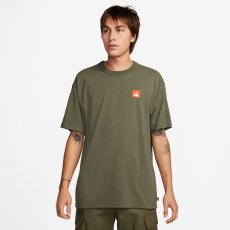 画像1: ナイキ SB スケートボード Tシャツ（ミディアムオリーブ） (1)