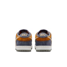 画像3: NIKE SB DUNK LOW PRO " Light Carbon and Monarch" (3)