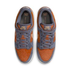 画像2: NIKE SB DUNK LOW PRO " Light Carbon and Monarch" (2)