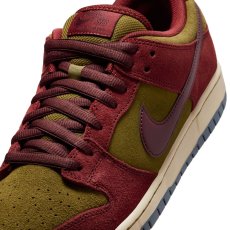 画像8: Nike SB Dunk Low Pro “Dark Team Red and Olive Flak”  (8)