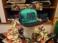 画像1: ANTI HERO BLACK HERO EMB MESH CAP (1)
