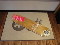 画像2: ANTI HERO "V" CARDIEL 7.9×31.25 (2)